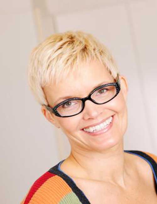 Pixie haircuts for women over 40